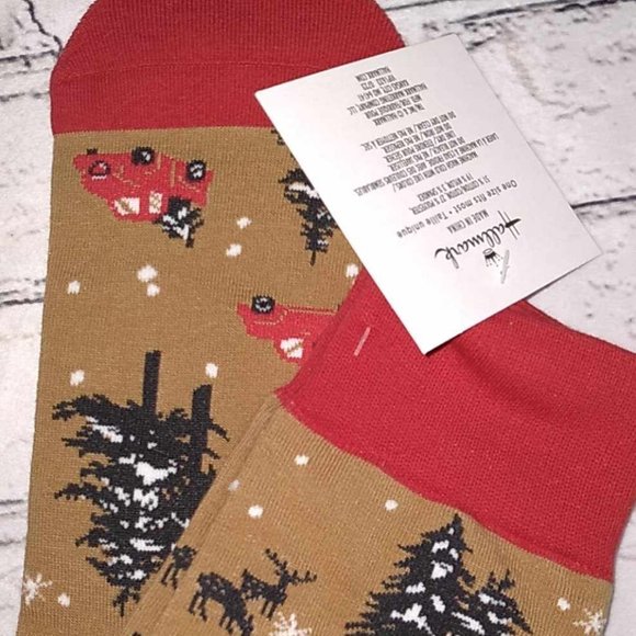 HALLMARK VIP EXCLUSIVE LTD EDITION SOCKS - Picture 2 of 6